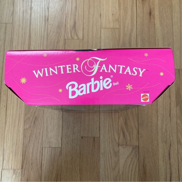 NWT BARBIE Vintage Special Edition Winter Fantasy Barbie Brunette
#15530 - Picture 6 of 7